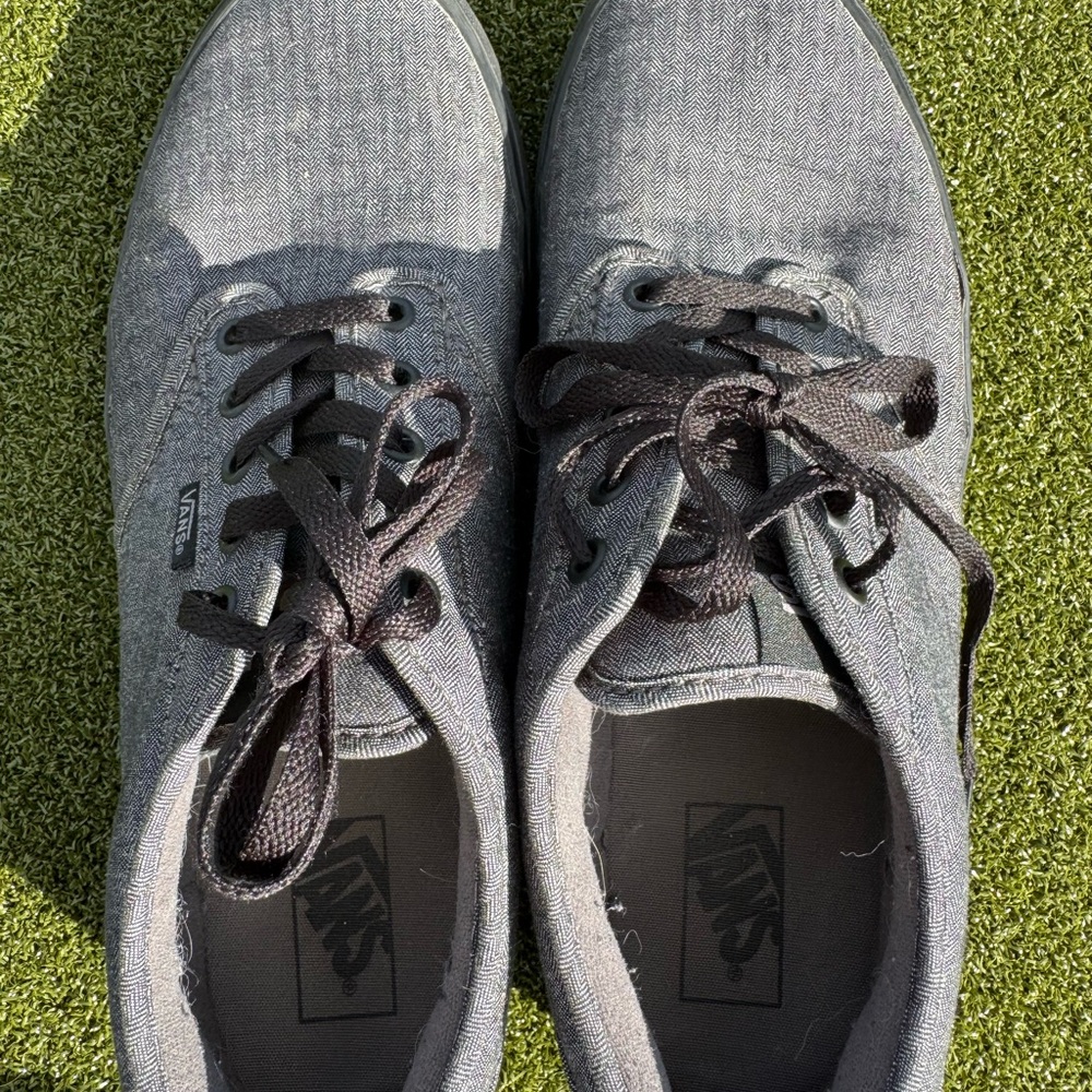 Vans Men's Charcoal Canvas Skate Sneakers Size 11.5
